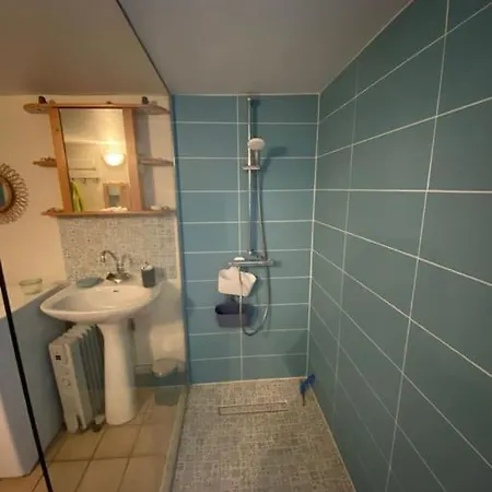 Charmante Maison Sous Les Pins Holiday home *