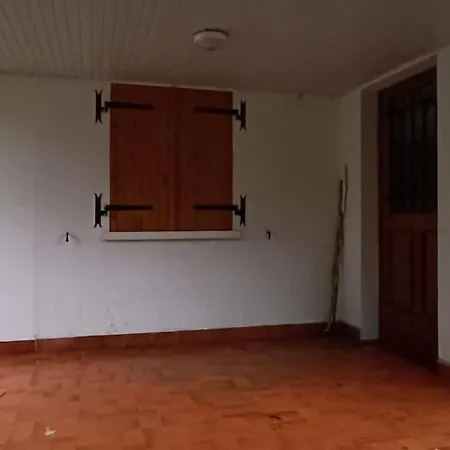 Charmante Maison Sous Les Pins